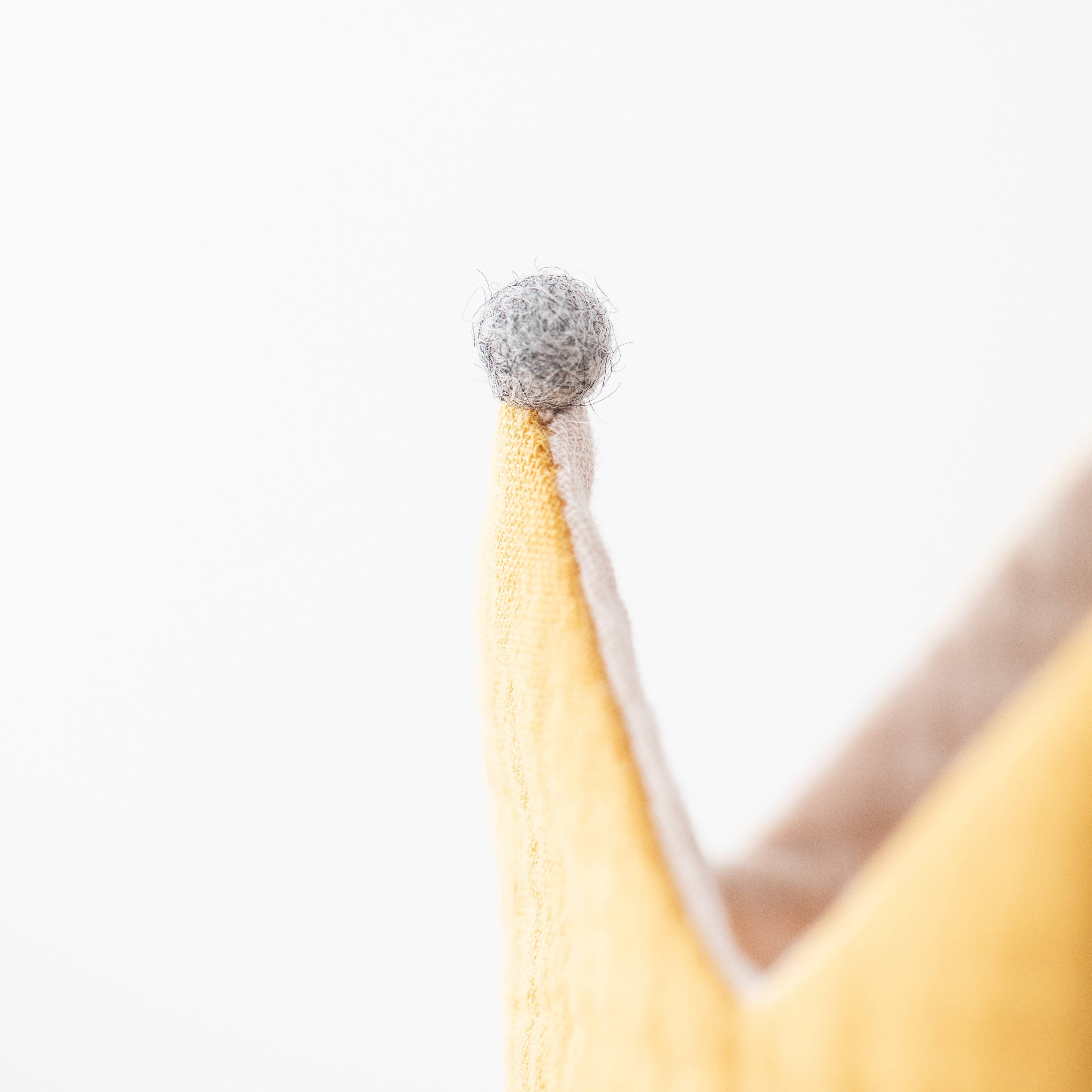 MONOCROM Muslin PomPom Crown (Sand-Mustard)