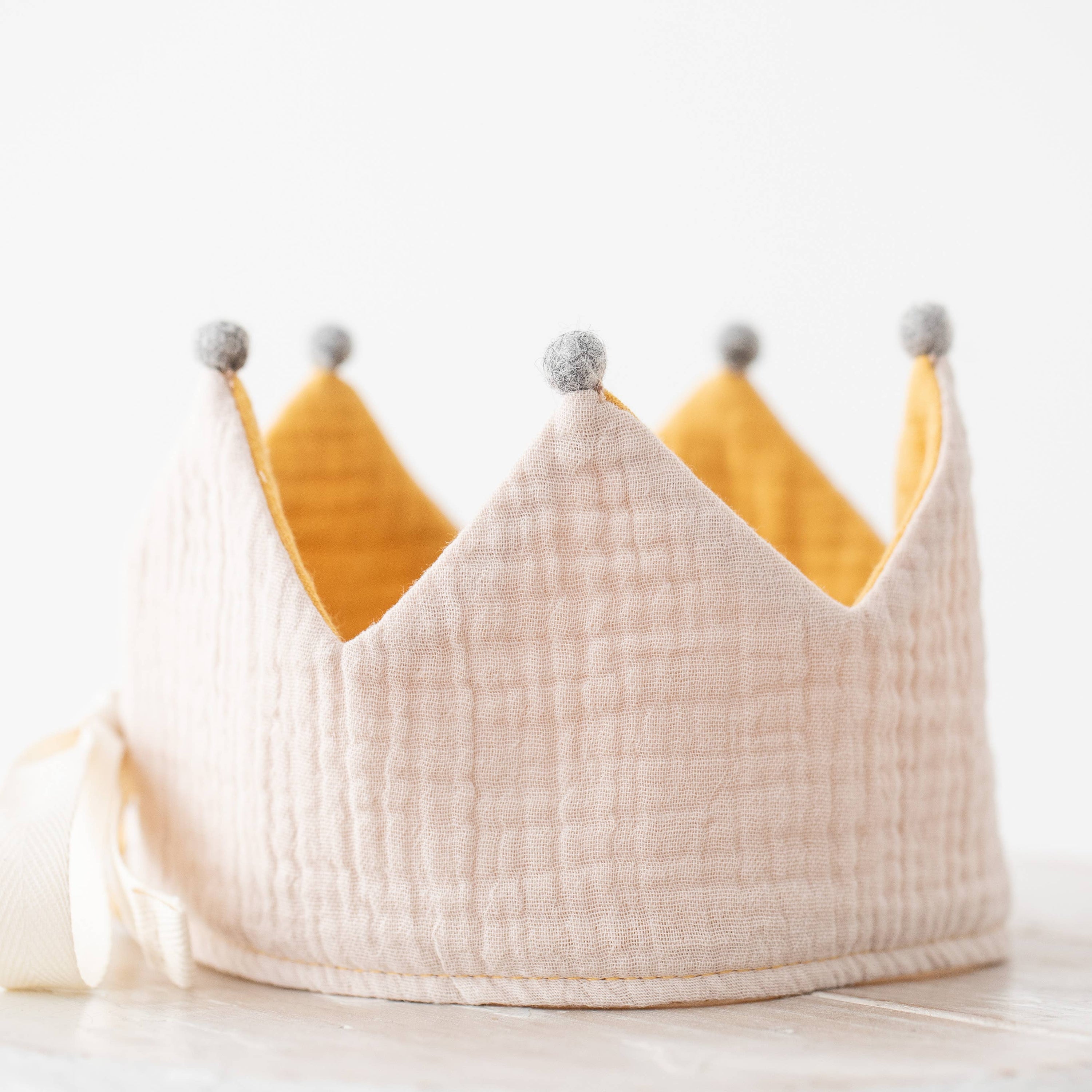 MONOCROM Muslin PomPom Crown (Sand-Mustard)
