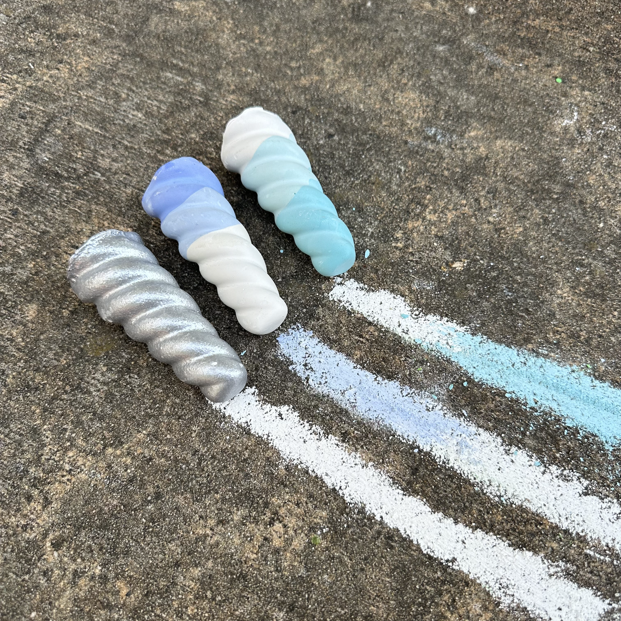 TWEE Narwahl Handmade Chalk