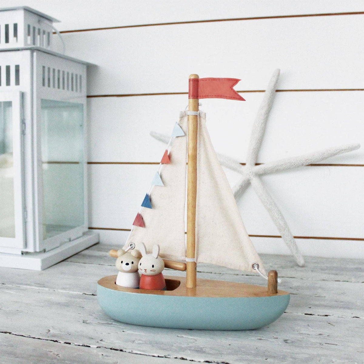 TENDER LEAF Sailaway Boat