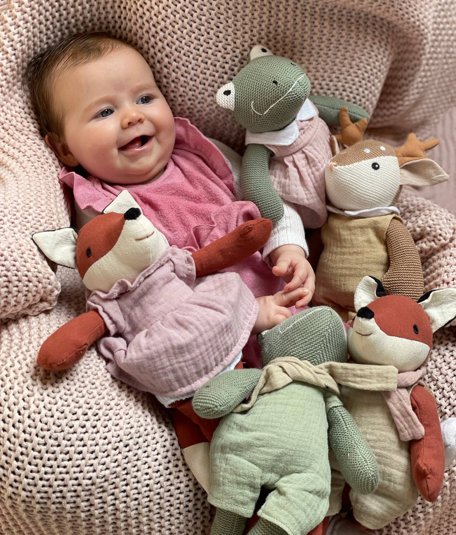 EGMONT Paulette Stuffed Frog Rattle