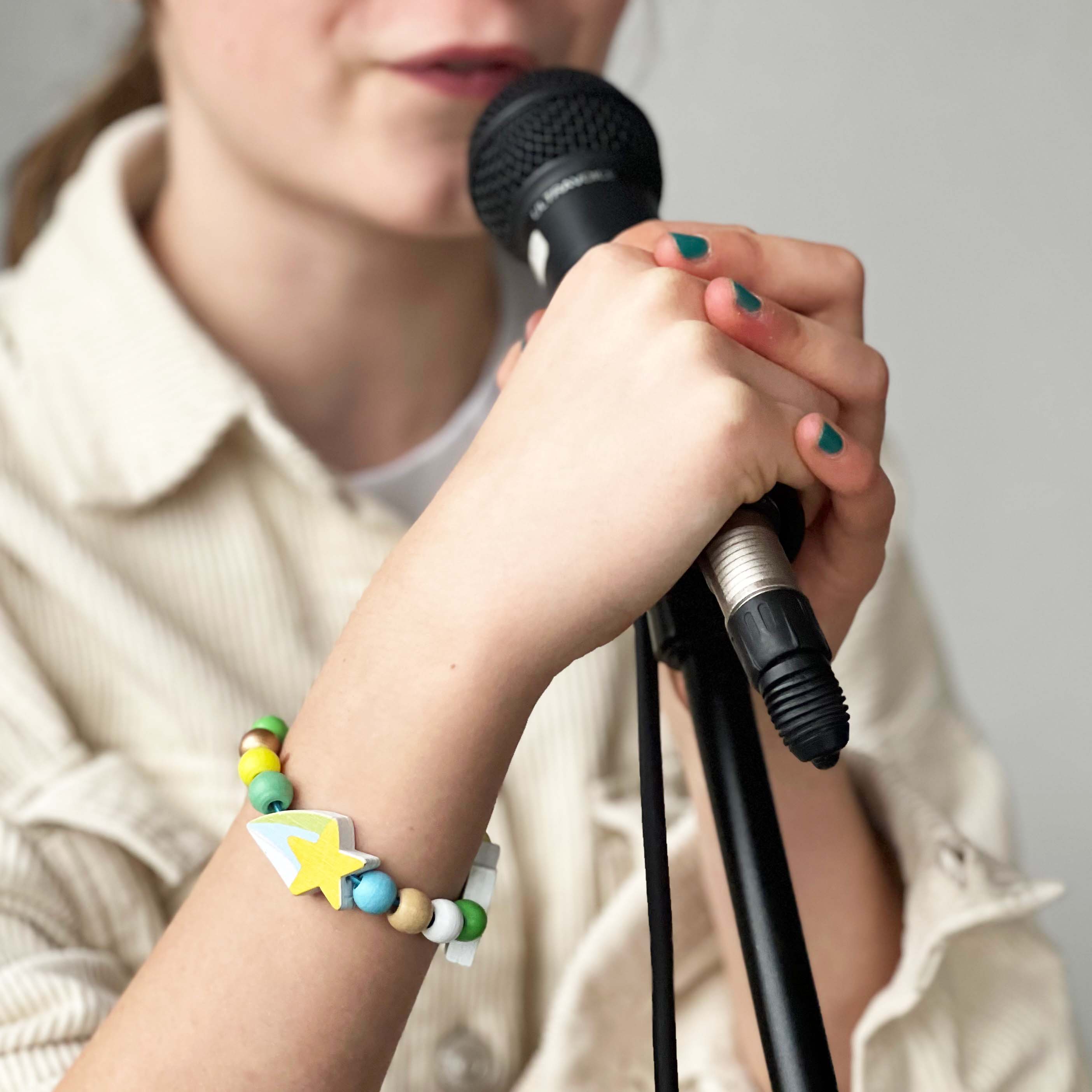 COTTON TWIST - Make Your Own Shooting Star Bracelet