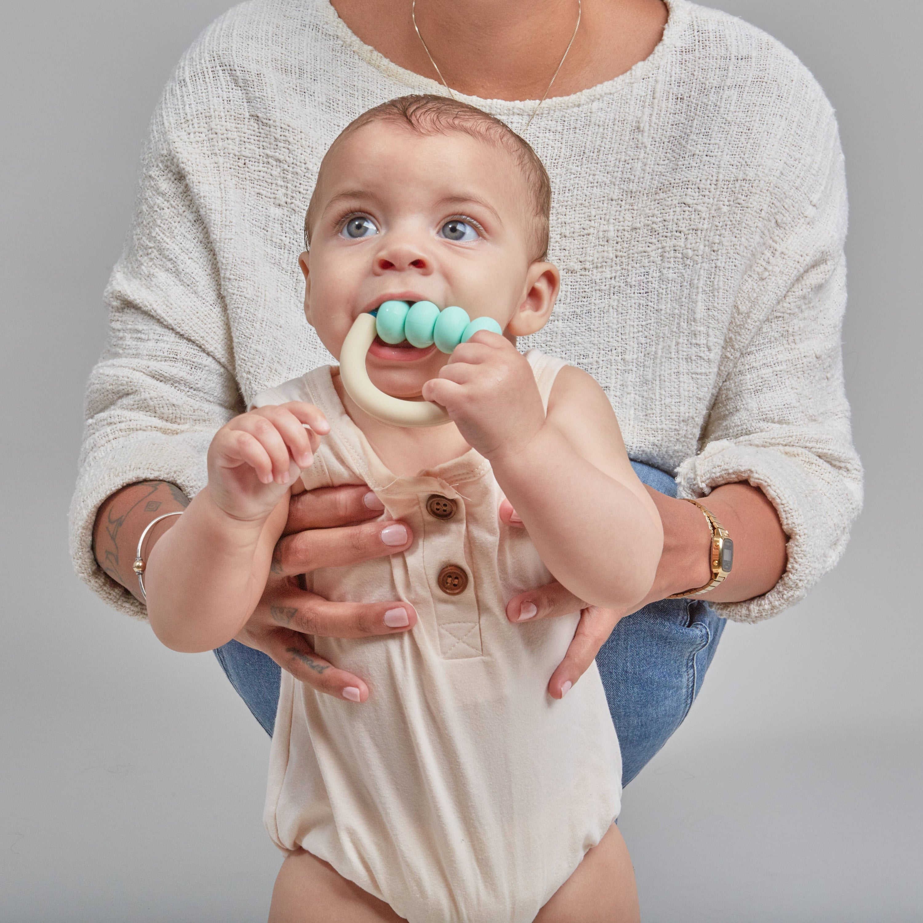 JANUARY MOON Ocean Arch Ring Teether