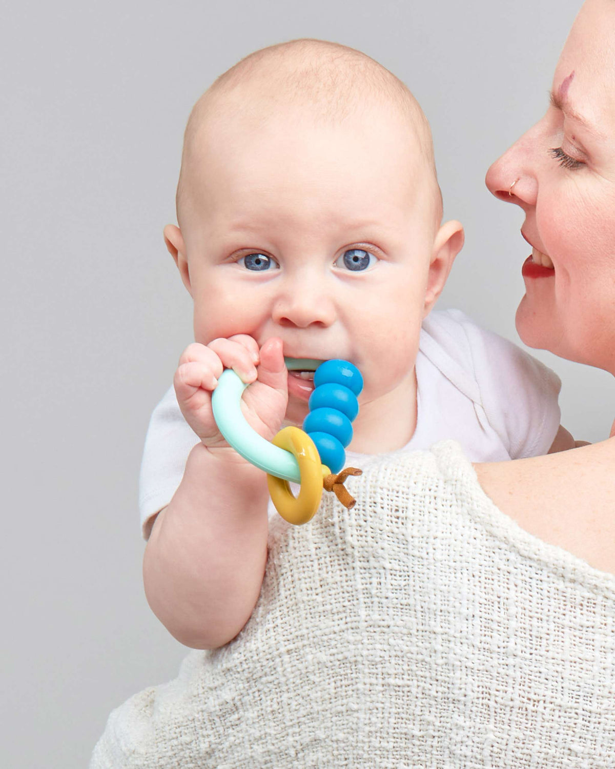 JANUARY MOON Pacific Arch Ring Teether
