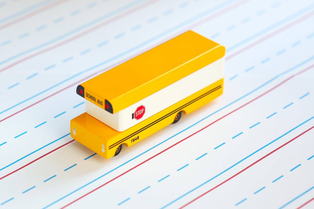 CANDYLAB School Bus