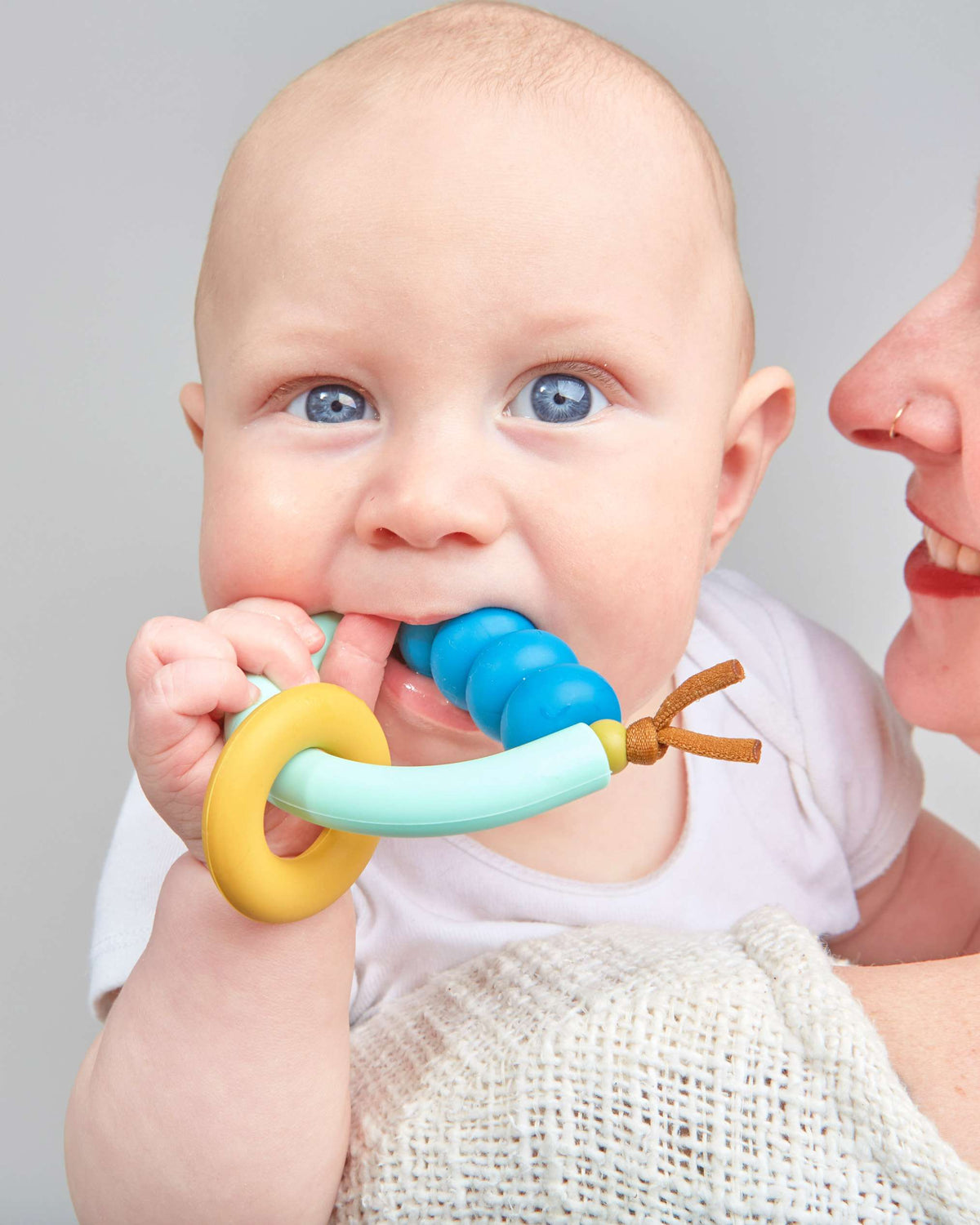 JANUARY MOON Pacific Arch Ring Teether