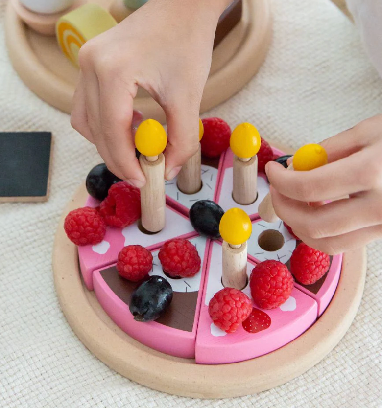 PLAN TOYS Birthday Cake Set