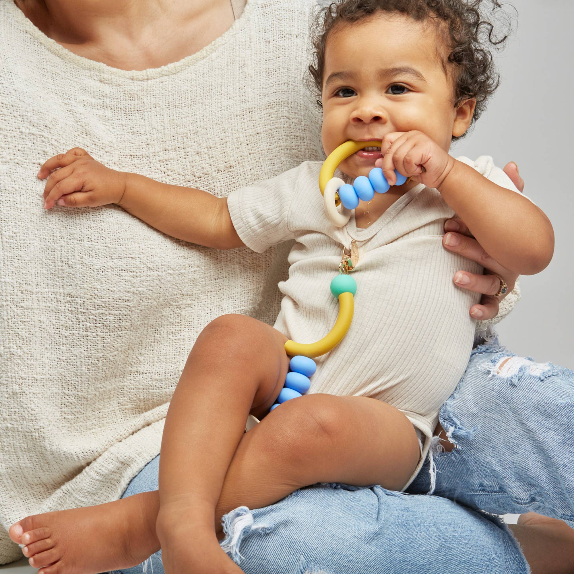 JANUARY MOON  Bluebell Arch Ring Teether (Yellow)