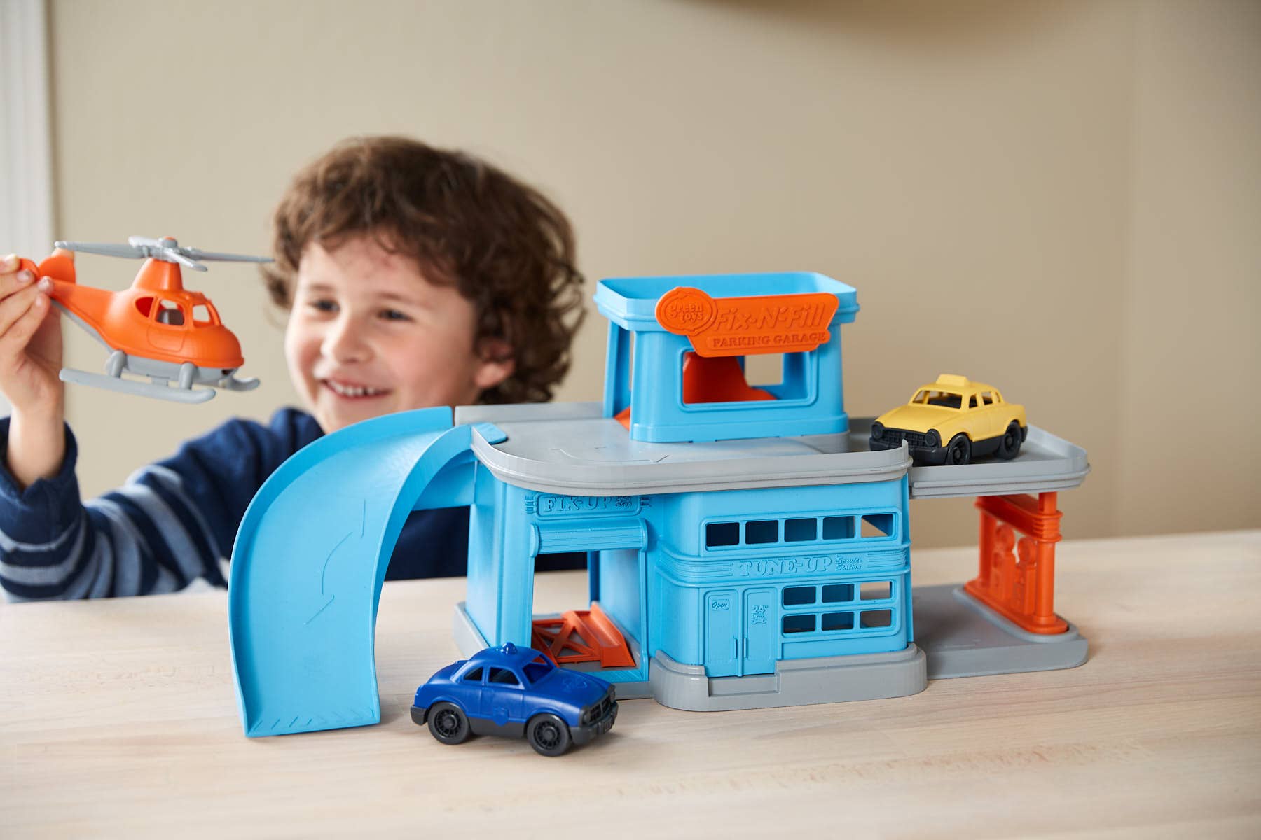 GREEN TOYS - Parking Garage